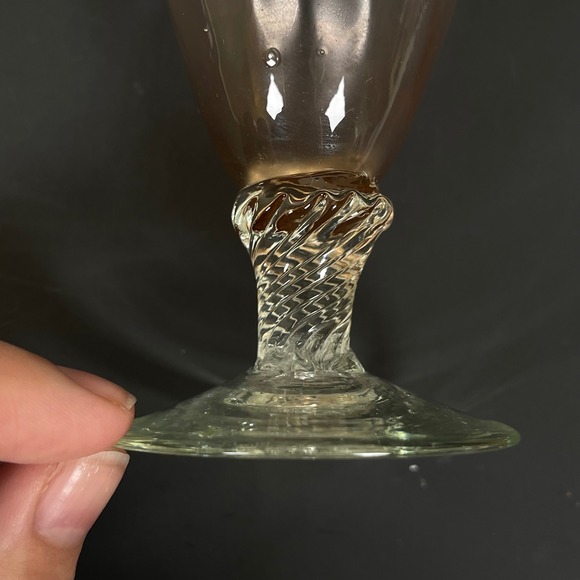 Vintage Pink Depression Glass Bud Vase Twisted Stem‎ Ruffled Trumpet Rim Small - Picture 5 of 8